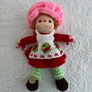 Strawberry shortcake crochet doll